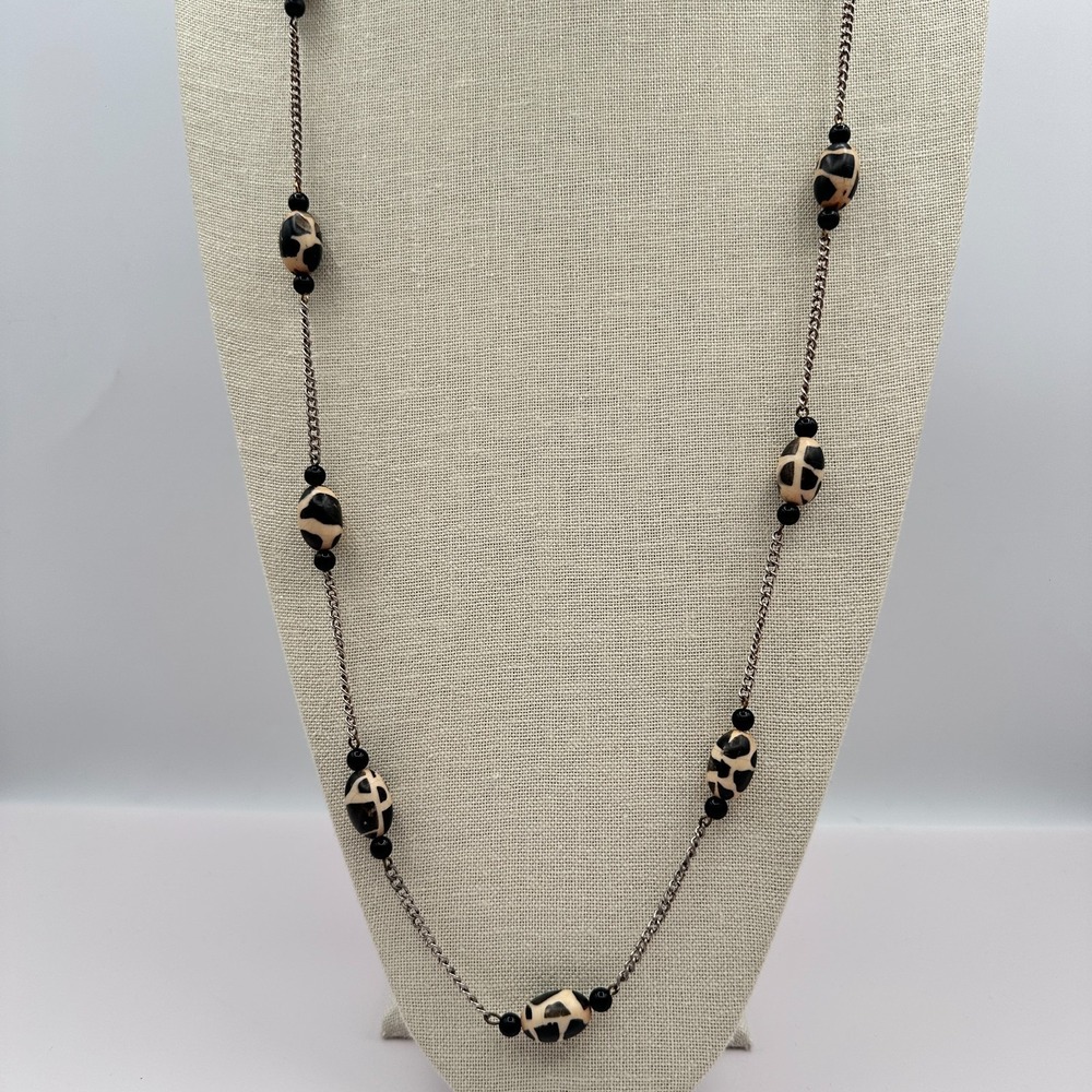 Vintage 90s Silver Tone Chain Necklace with Cream & Black Oval Beads